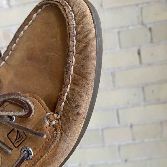 Tan Sperrys - Picture 5 of 7